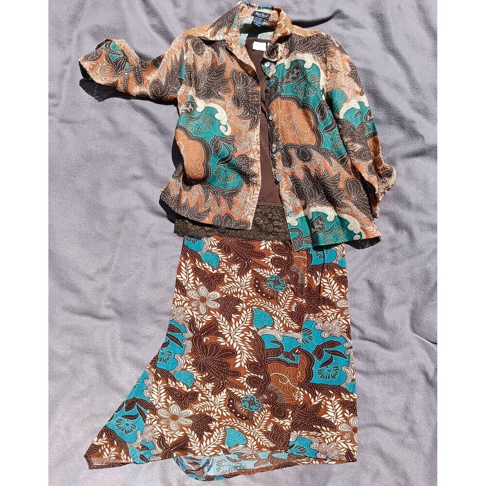 West End Skirt Set  Petite Brown Floral Slinky Stretch Boho Fairy Linen Top Y2K
